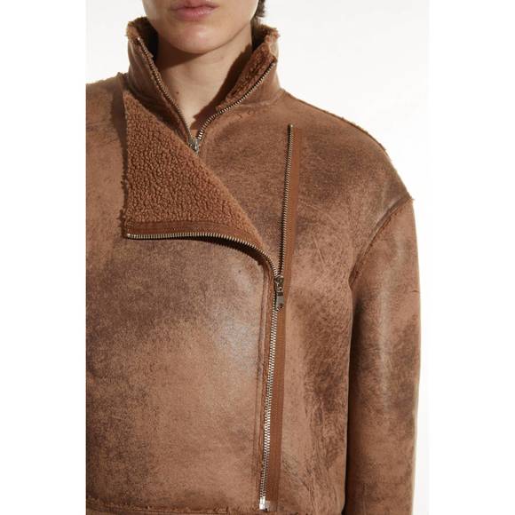 NEW SAINT ART phoebe faux sherpa jacket in camel - Picture 3 of 6